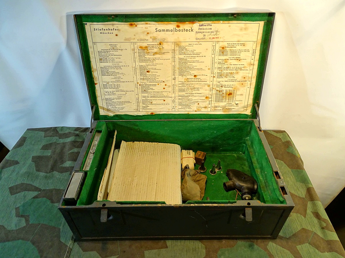 20685-1 Wehrmacht Luftwaffe OP Kiste " Sammelbesteck" LW- Fallsch. Laz. 21 1944",
