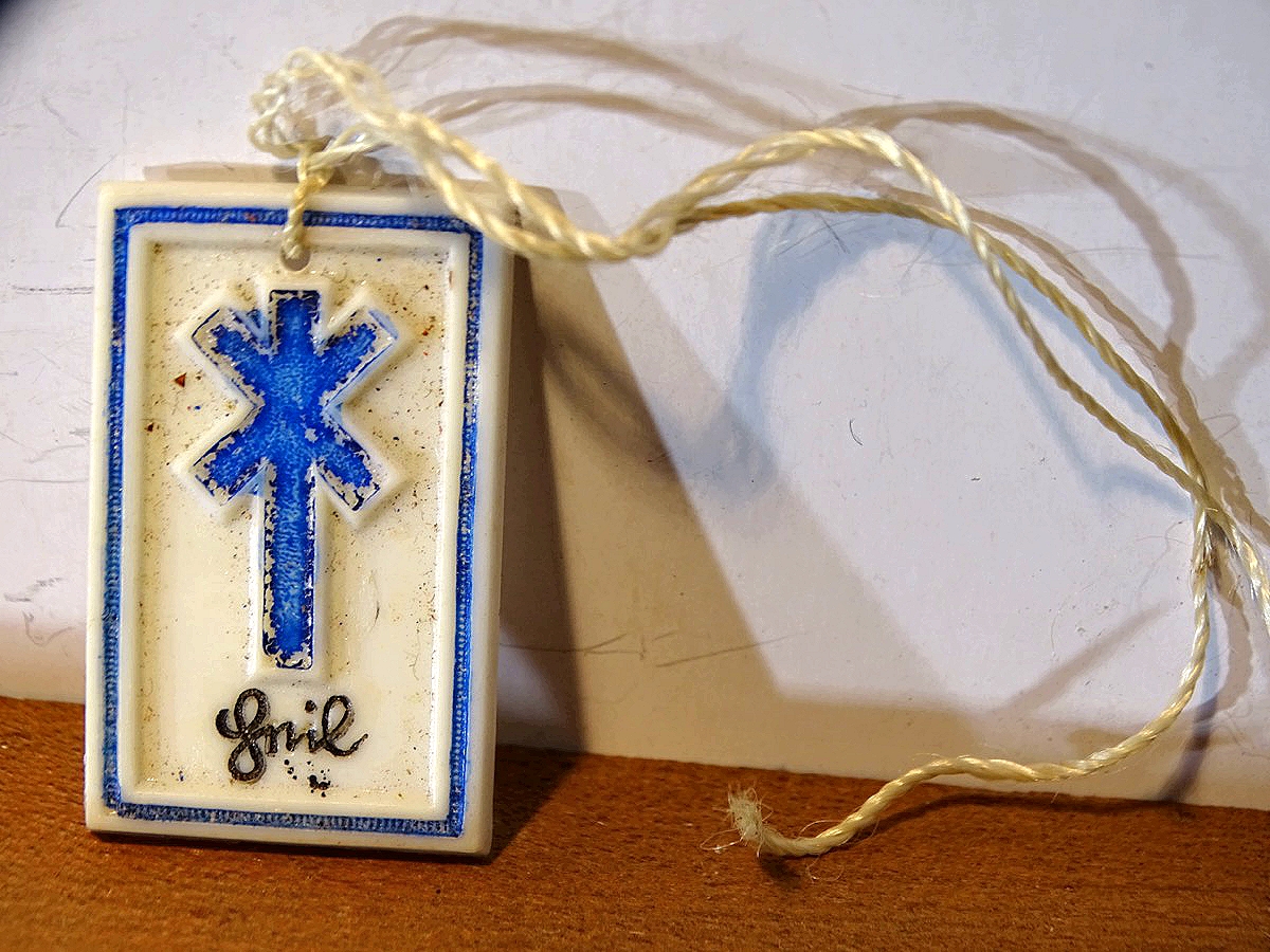 Winterhilfswerk WHW 1940  'Germanische Runen- Blut -Boden'. Beziehungs Rune, Kunststoffabzeichen 