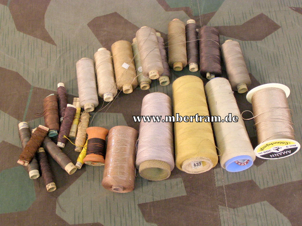 Tropenuniformen : 25 Rollen beiges / braunes Garn