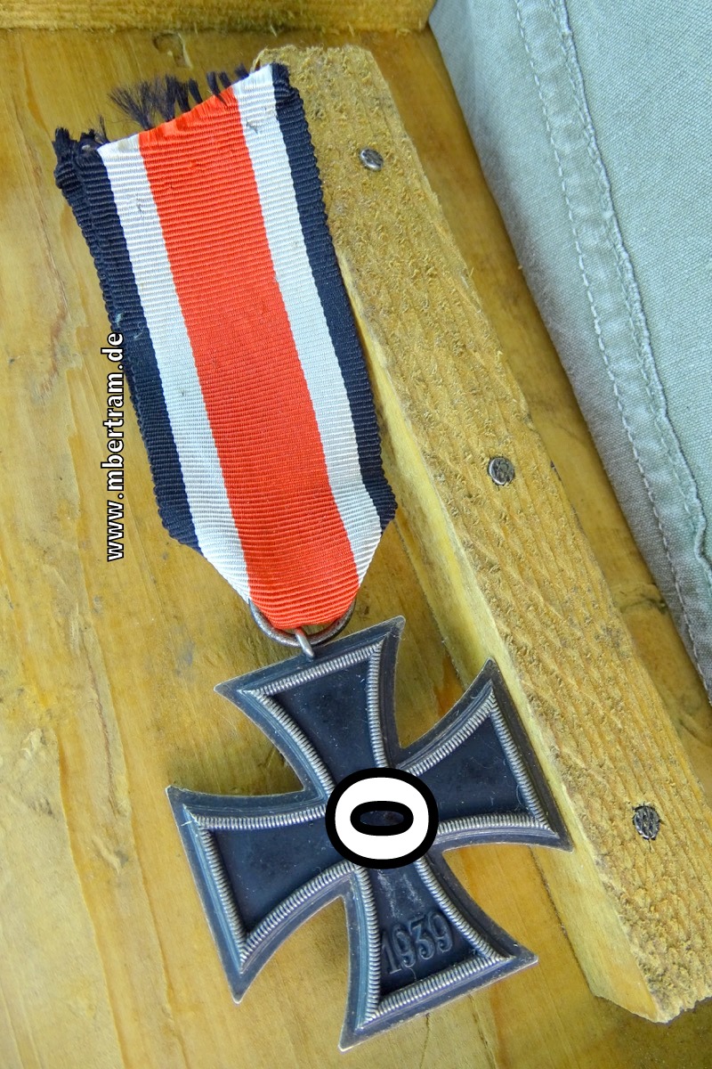 Eisernes Kreuz 1939 2. Klasse, ohne Hersteller im Ring, schöner Zustand