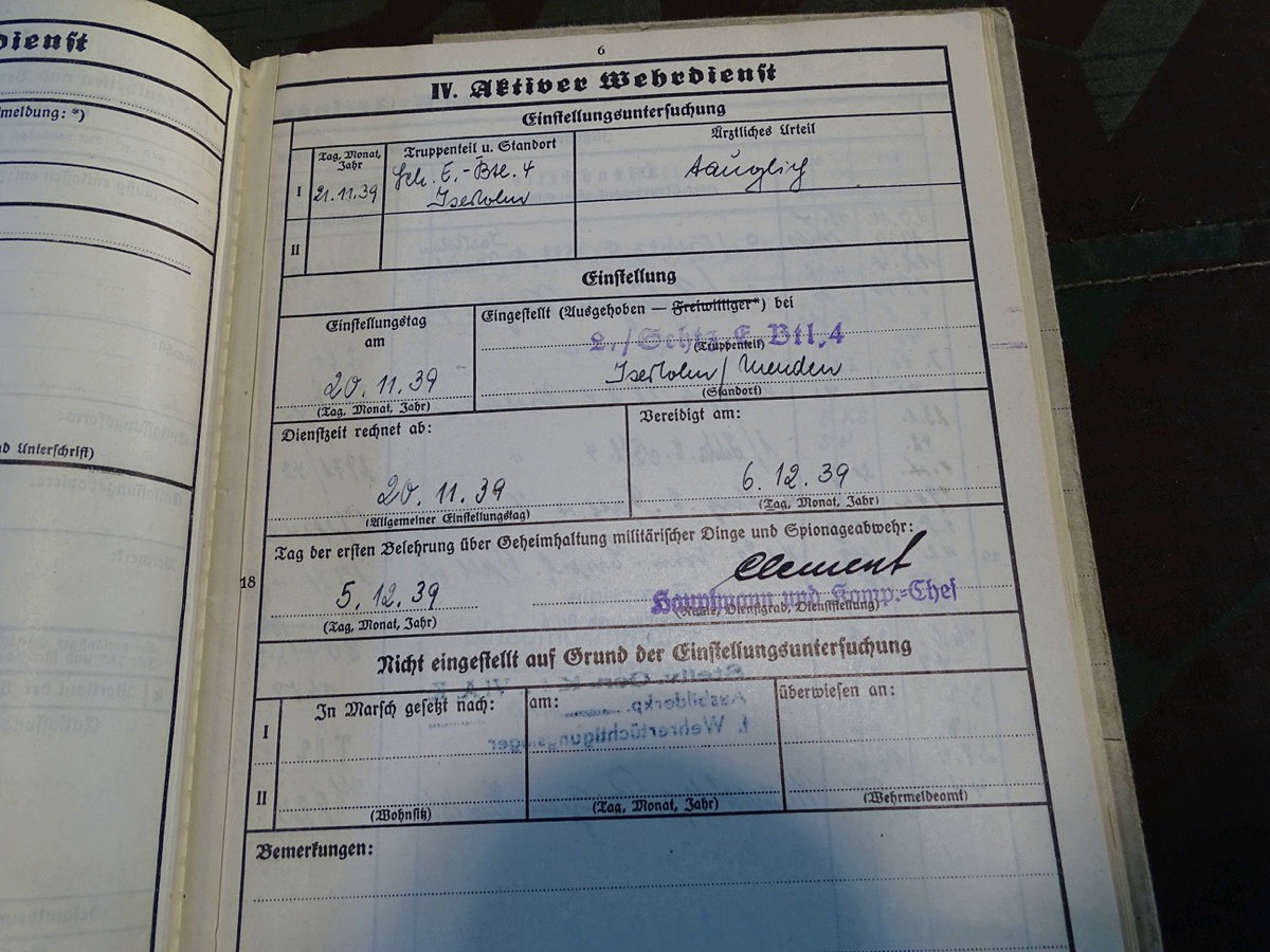 Wehrstammbuch Gefr. Heinz T. Panzer. Gren E. Btl. 4 Wehrstammbuch Gefr. Heinz T. Panzer. Gren E. Btl. 4