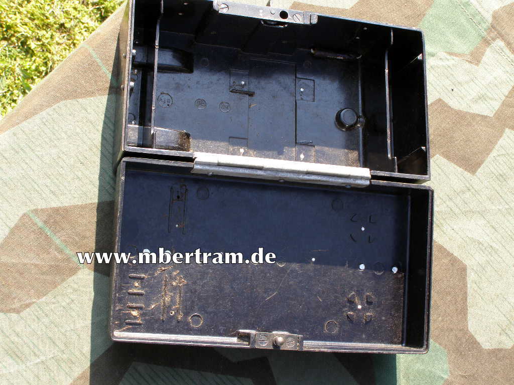 13487-6 Bakelit Zubehöhrkasten Einheitslaterne Wehrmacht, " efv "