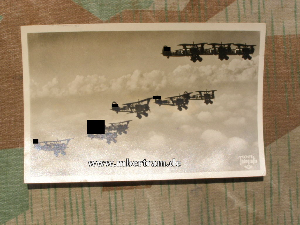 Eine Staffel Kampeinsitzer Henschel Hs 123. Feldpost 1940