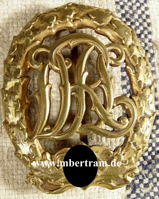 REICHSSPORTAB-ZEICHEN 3. MOD. DRL IN BRONZE, MIT HK