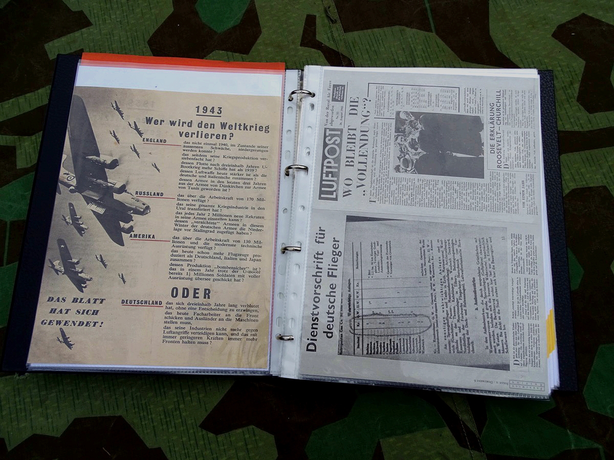Ordner mit Allierten Abwurf Propaganda Flugblättern des 2. Weltkriegs, 17 Original, 10 Kopie Ordner mit Allierten Abwurf Propaganda Flugblättern des 2. Weltkriegs, 17 Original, 10 Kopie