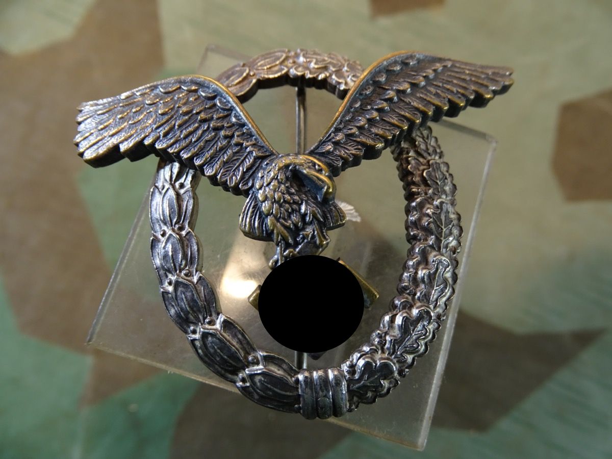 Flugzeugführerabzeichen der Luftwaffe, Buntmetall, Hst.: "Berg & Nolte "