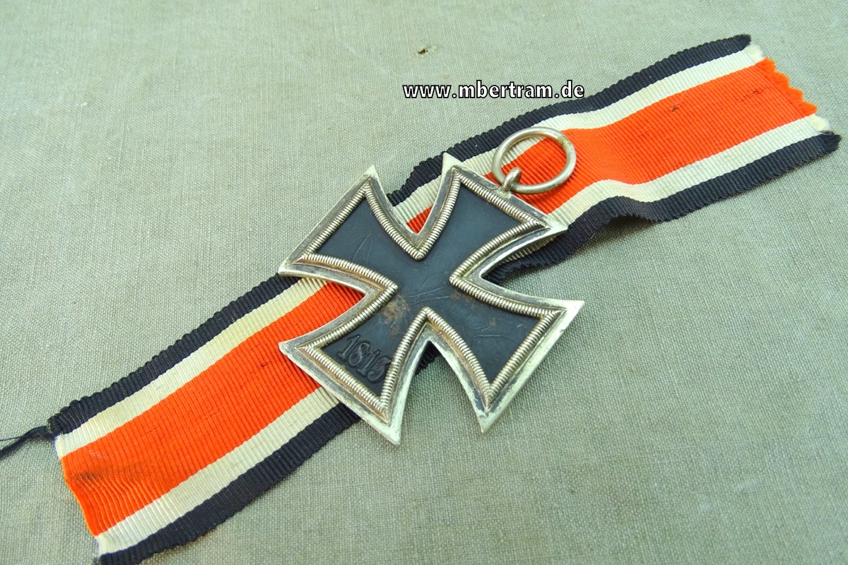 Eisernes Kreuz 1939 2. Klasse, ohne Hersteller im Ring, guter Zustand