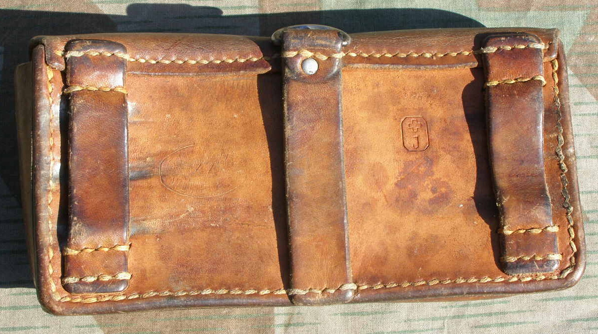 Braune 2er Leder Patronentasche Schweiz 1944