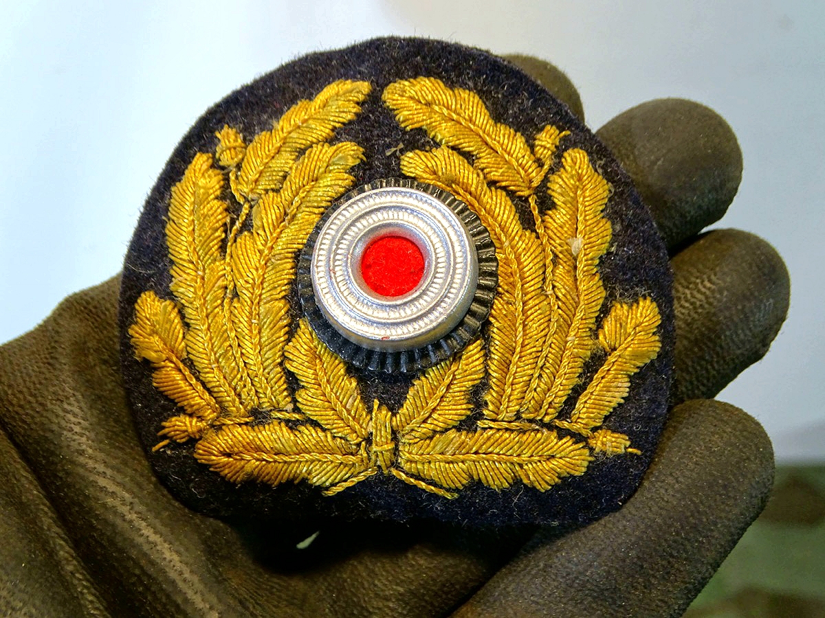 Mützenkokarde mit Eichenlaub für Kriegsmarine Offiziers Schirmmützen