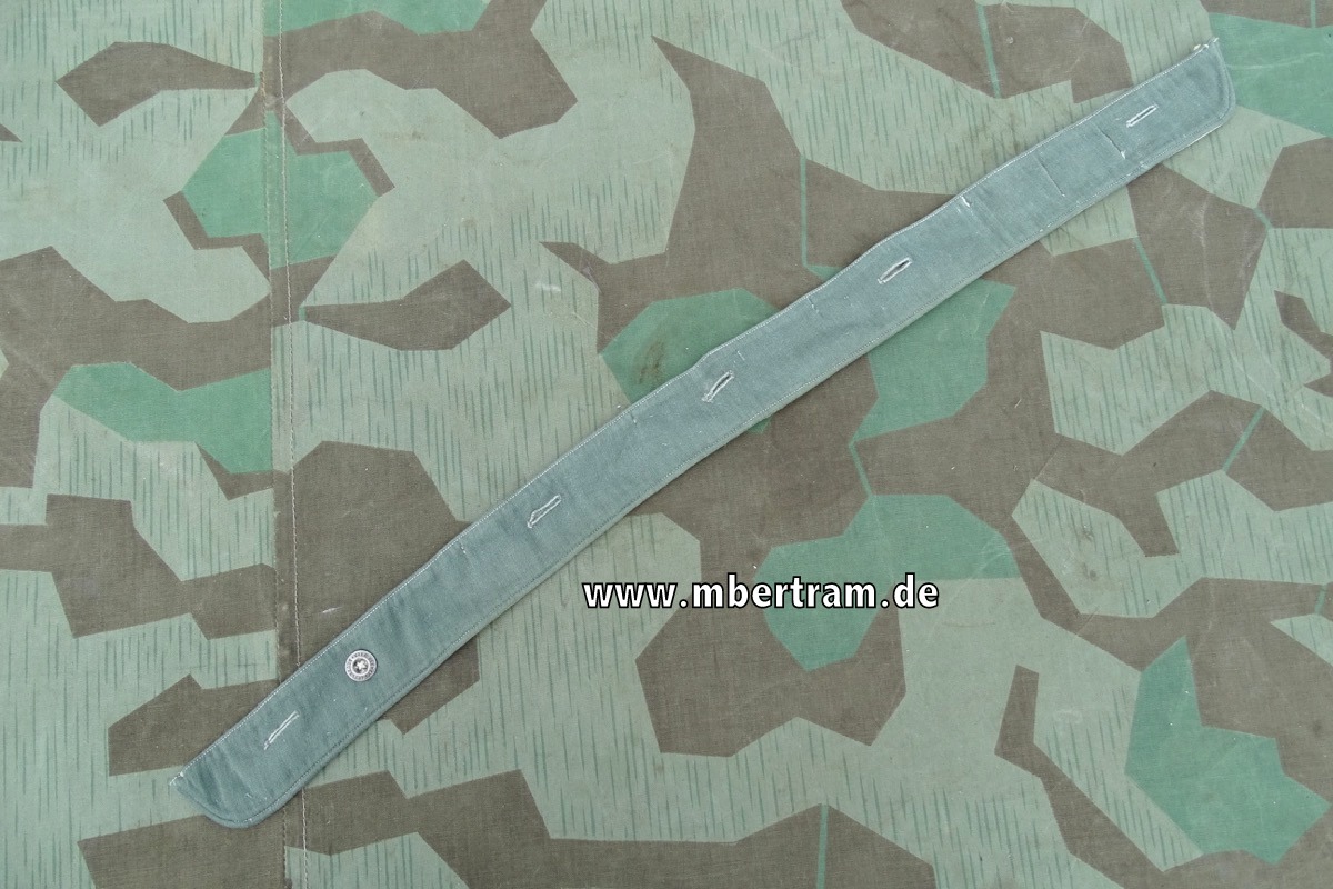 Wehrmacht / Waffen SS Kragenbinde/ Einknöpfkragen feldgrau / weiß ca. 63 cm