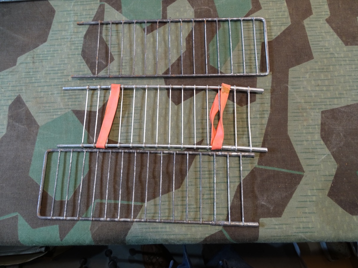 3 Gitterschienen zum Schienen von Brüchen, Wehrmacht Sanitätsmaterial, Verbandkasten 