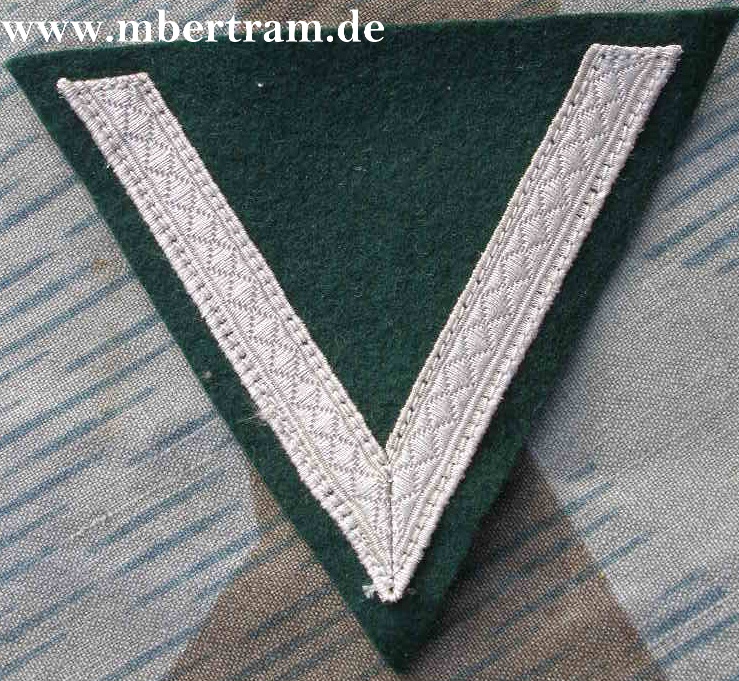 Ärmelwinkel Wehrmacht Gefreiter, dunkelgrün