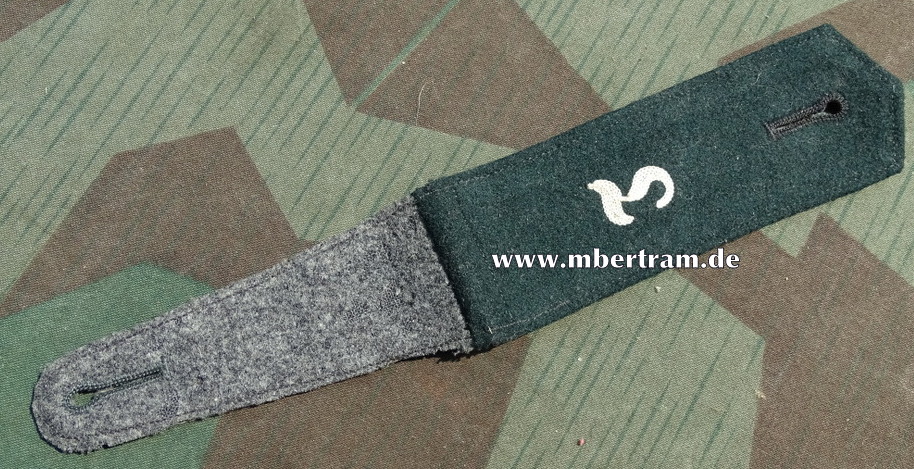 Schulterklappe "Fallschirm Inf. Kp." um 1937, frühes Stück