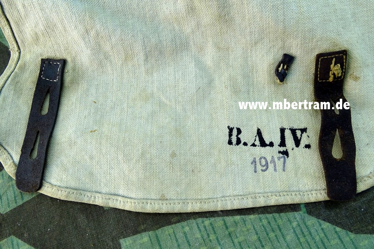 17648-8 Brotbeutel 1. Weltkrieg mit Trageriemen, schön gestempelt : "B.A. IV" 1917