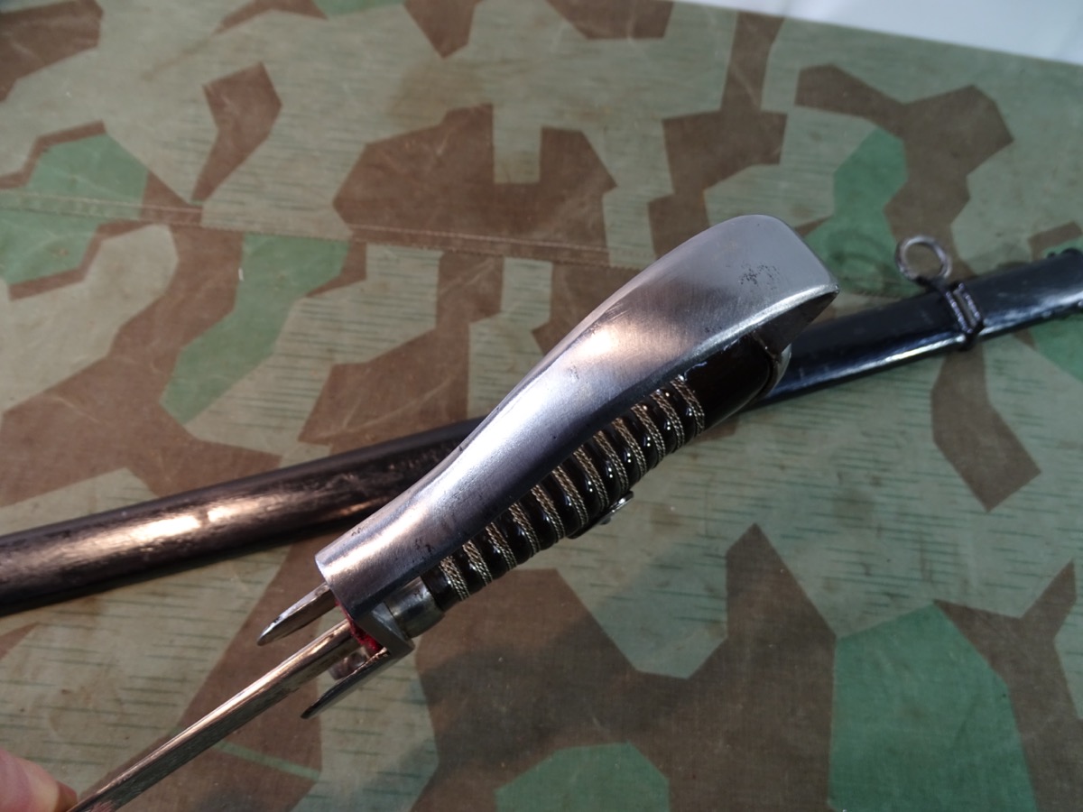 Garde Artillerie Säbel von WKC mit sehr schöner Ätzung " Reiter Abt. 4 Garde Artillerie Feld Art. Rgt." Garde Artillerie Säbel von WKC mit sehr schöner Ätzung " Reiter Abt. 4 Garde Artillerie Feld Art. Rgt."