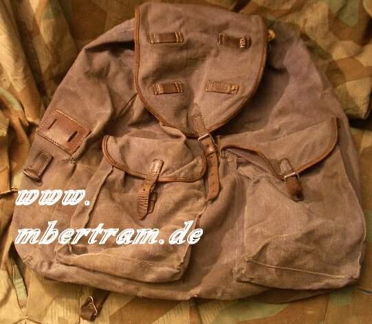Luftwaffe großer Rucksack, zwei Fronttaschen "4. Flea.47 II"
