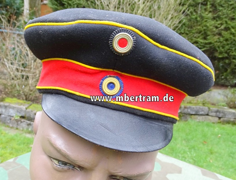 Schirmmütze Husaren-Rgt. 17/ Braunschweig um 1914.