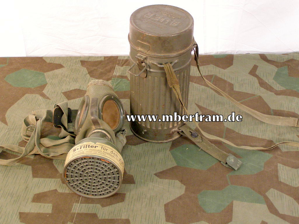 GASMASKE "AUER RL1/38/3", BLECHDOSE, HOHER DECKEL