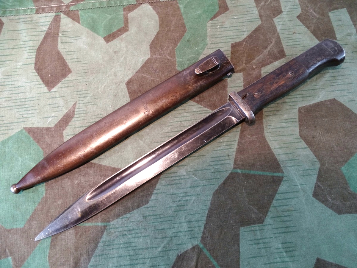 Frühes Wehrmacht Seitengewehr 98/84  mit Holz Griffschalen, ohne Hersteller