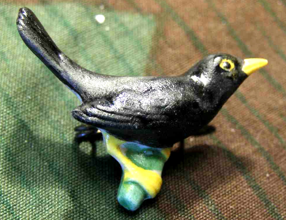 " Amsel", WHW Feb. 1942, Porzellanabzeichen