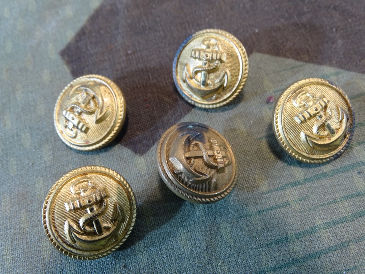 5 Buntmetall Kriegsmarine/ Reichsmarine Knöpfe 20 mm, Extra Fein  