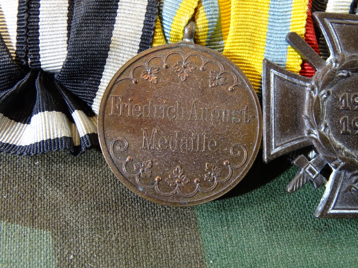 3er Ordensspange EK 2 1914, Friedrich August Medaille, Ehrenkreuz für Frontkämpfer 3er Ordensspange EK 2 1914, Friedrich August Medaille, Ehrenkreuz für Frontkämpfer
