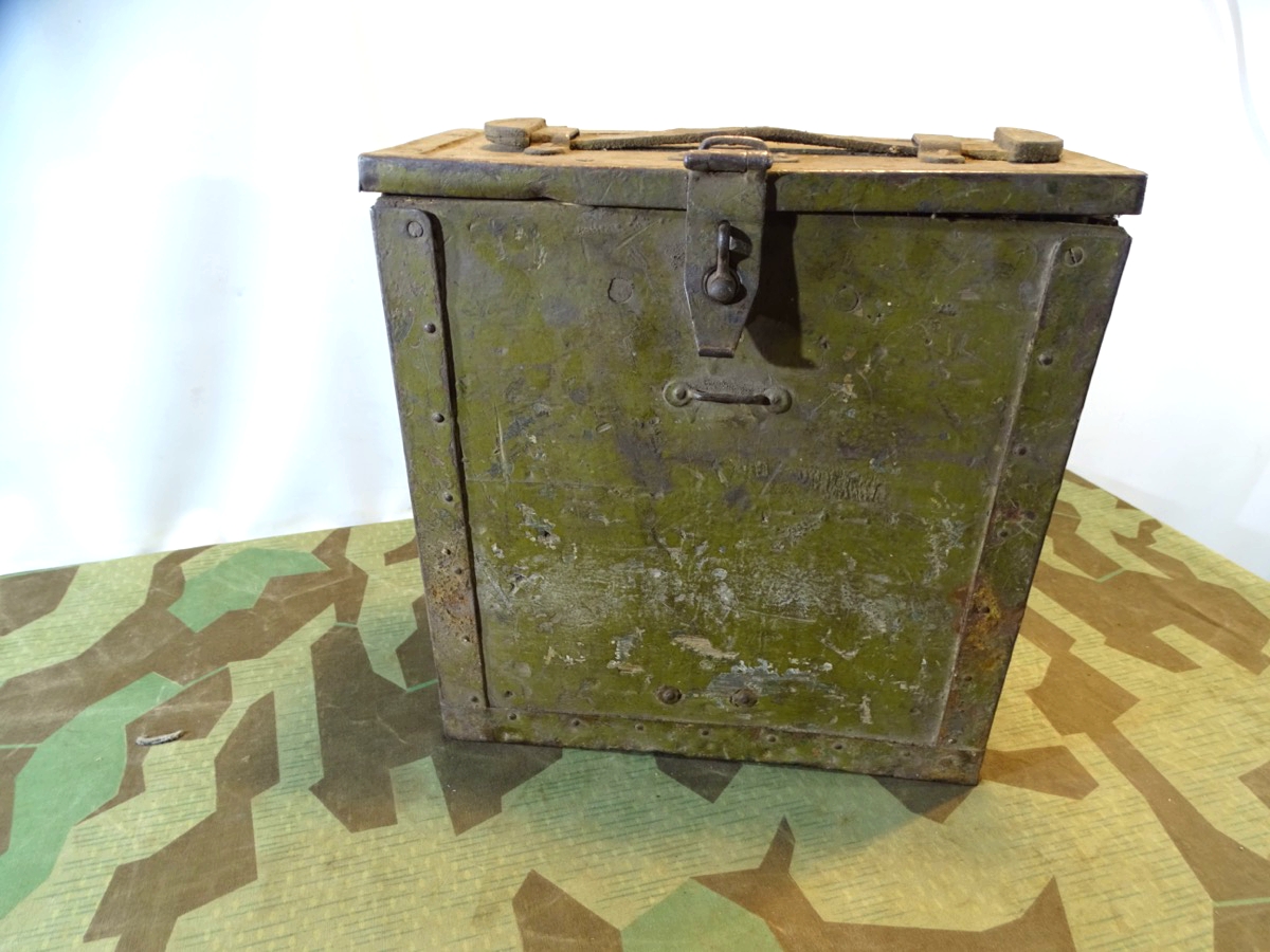MG Breda Mod. 37 Magazinkasten ( Gebirgsjägerausführung) mit 26 Ladestreifen, SELTEN!!