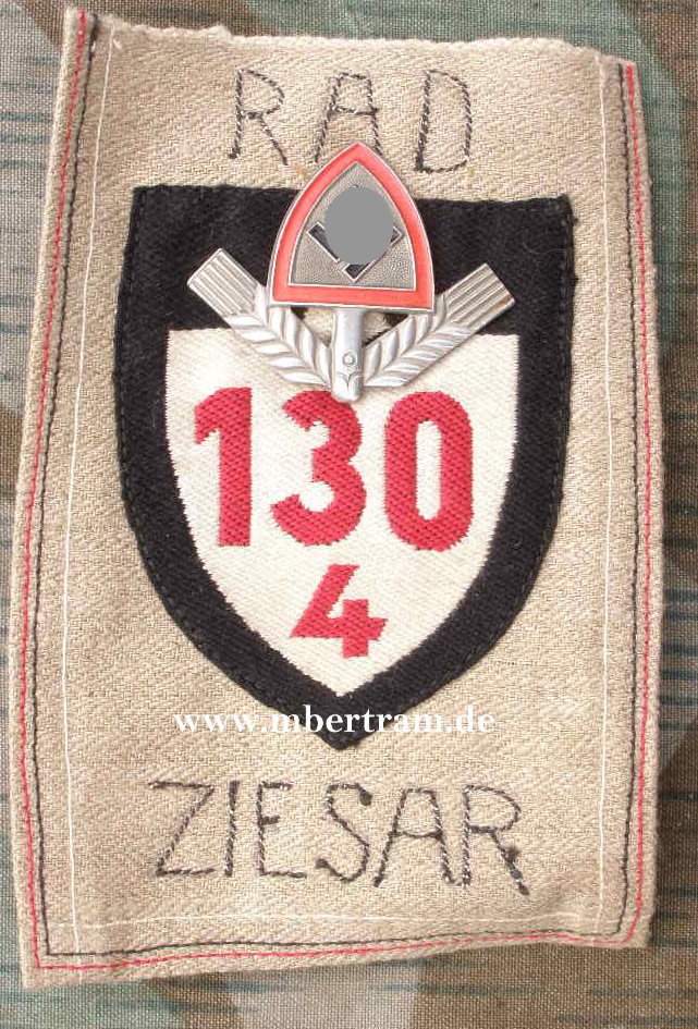 RAD Ärmel Abteilungsspaten, "130/4" , mit RAD Mützenemblem