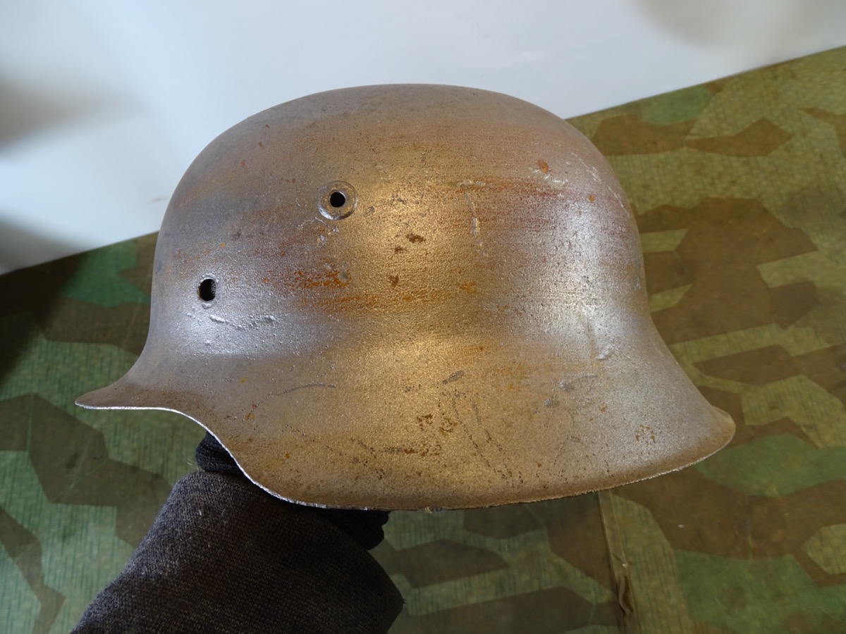 Wehrmachts Stahlhelm Glocke M 42, Gr. 64, gereinigt