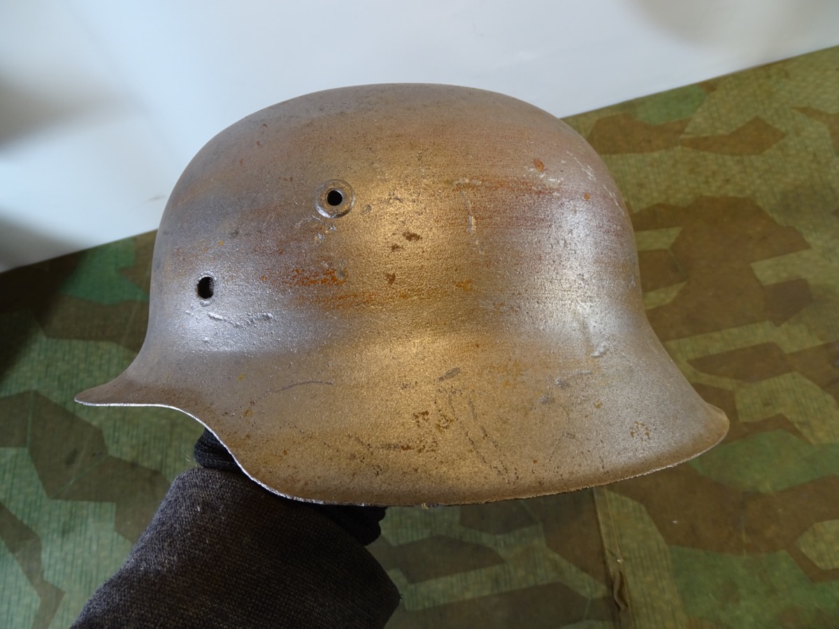 20747-3 Wehrmachts Stahlhelm Glocke M 42, Gr. 64, gereinigt