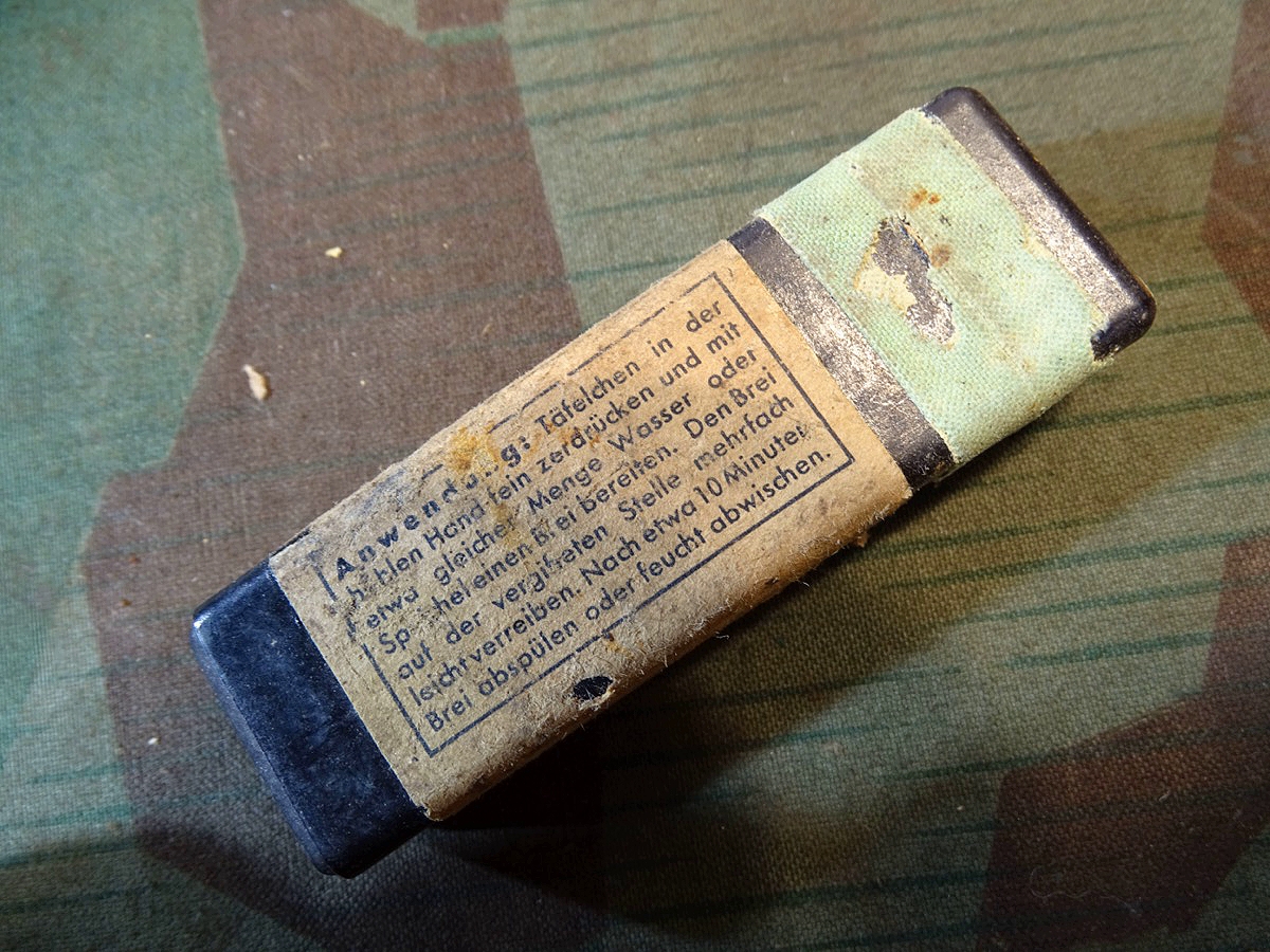 Wehrmacht Gas-Hautentgiftungsmittel Losantin, von 1942, LGG, grüner Ring