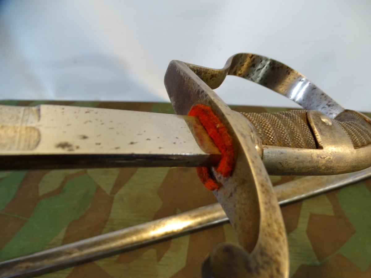 Früher (Ulanen ?) oder Artillerie Säbel, 2 Scheidenringe. Mit Ätzung 1891-94 Früher (Ulanen ?) oder Artillerie Säbel, 2 Scheidenringe. Mit Ätzung 1891-94