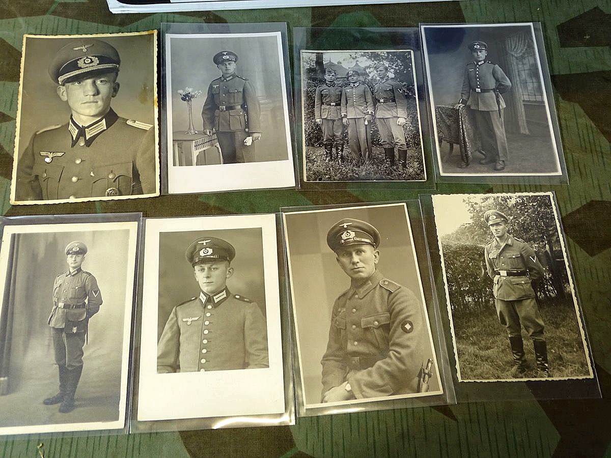 8 Portraitfotos von Wehrmachtssoldaten mit Schirmmütze