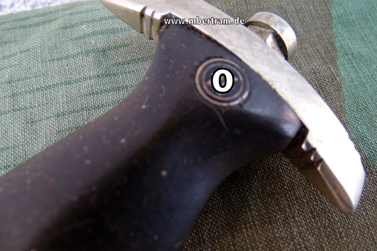 17529-8 Frühe Teilreplik: SS Ketten Ehrendolch mit geätzter, vergoldeter Klinge, Eickhorn