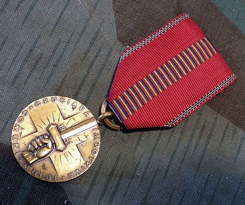 Medaille Kreuzzug gegen den Kommunismus 1941 mit Band