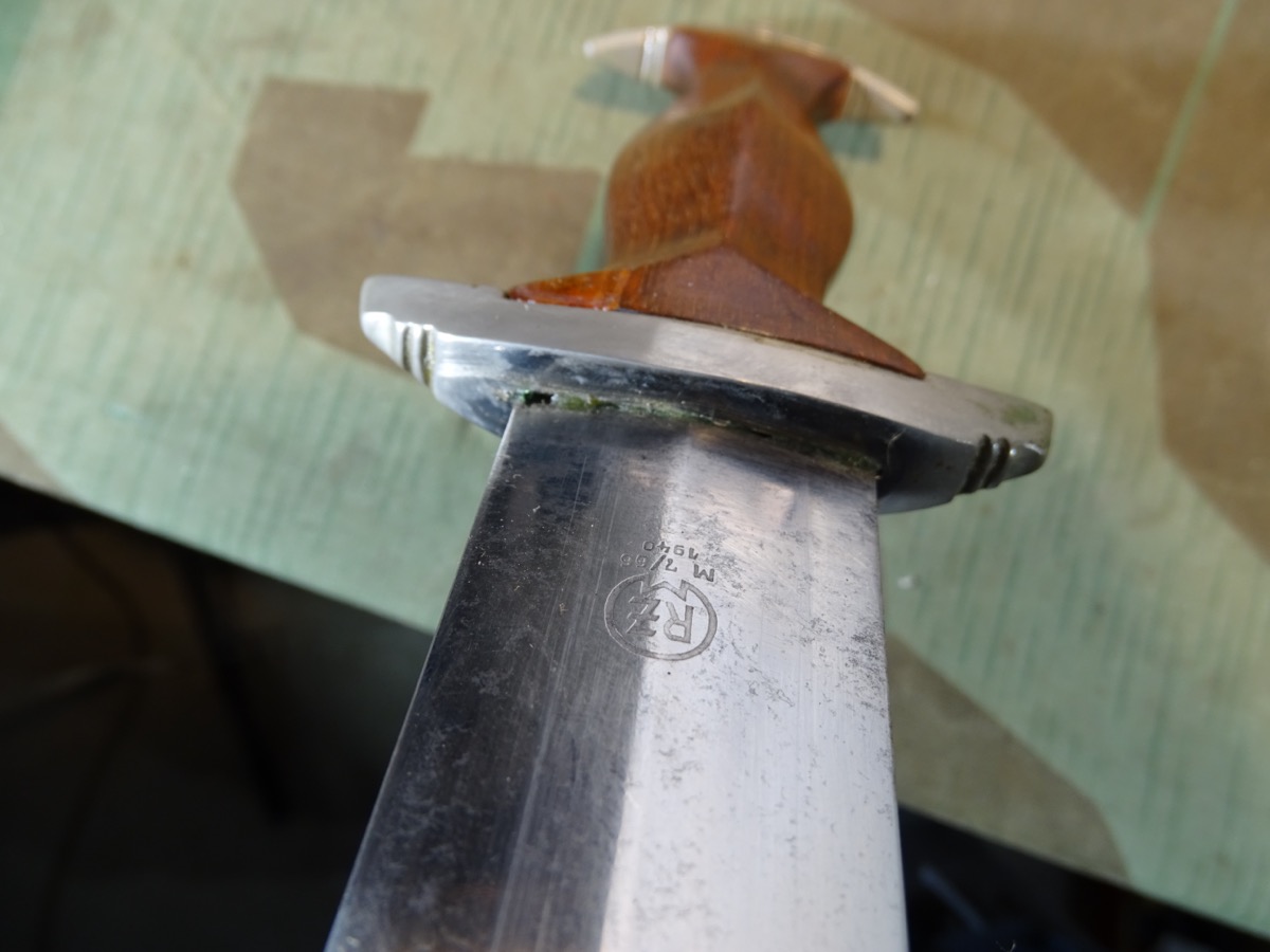 SA Dienstdolch M 33, Hersteller RZM M 7 / 66 1940, Eickhorn mit Gehänge
