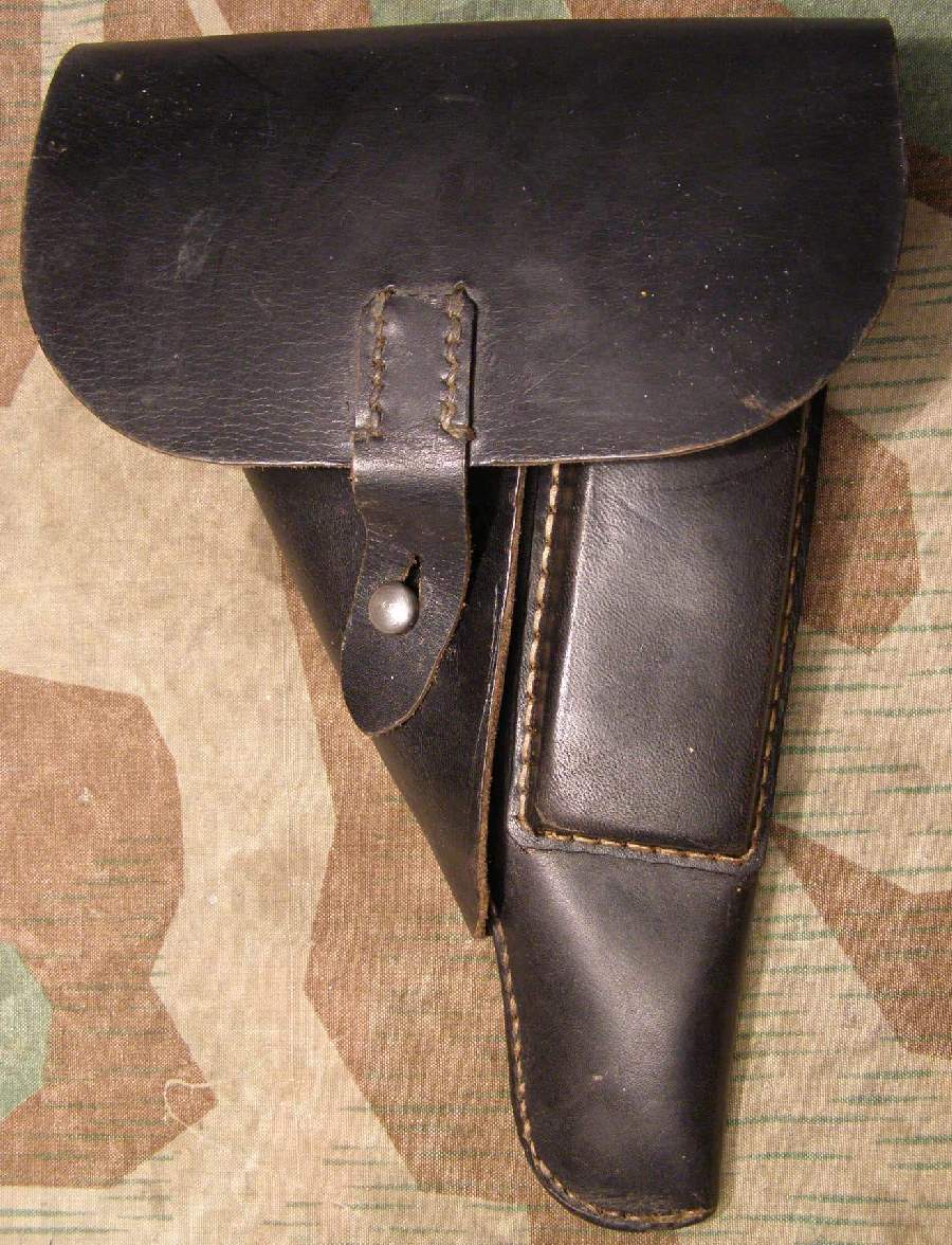 P 38 Holster, Baumuster 1942-45, WaA 150, Code (bla)