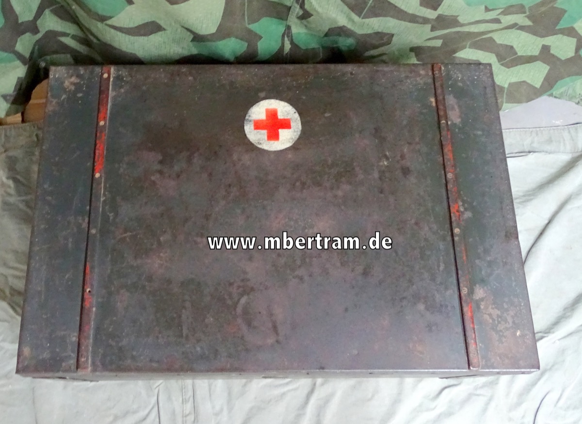 Sanitäts Packkiste " Kasten 3" Wehrmacht, viel Originalfarbe