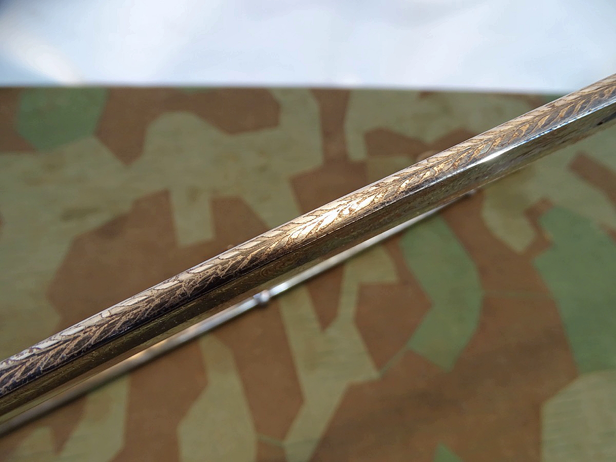 Früher (Ulanen ?) oder Artillerie Säbel, 2 Scheidenringe. Mit Ätzung 1891-94 Früher (Ulanen ?) oder Artillerie Säbel, 2 Scheidenringe. Mit Ätzung 1891-94
