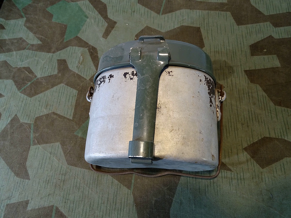 Wehrmacht Kochgeschirr , Unterteil CFL 41,( C.Feldhaus  Aluminiumwerke Lüdenscheid),  Deckel ungemarkt