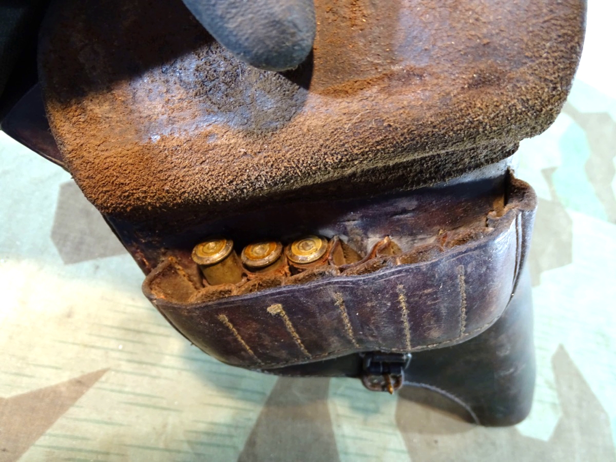 Tasche für Reichsrevolver M 83 mit 3 Hülsen, Fa. Billep Spandau, A.R. 39