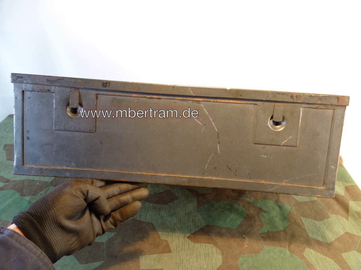 20685-29 Wehrmacht Luftwaffe OP Kiste " Sammelbesteck" LW- Fallsch. Laz. 21 1944",