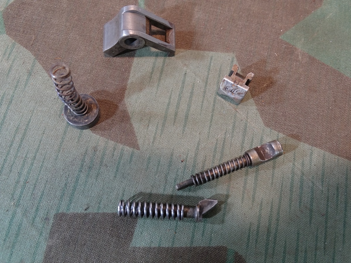 5 teiliger MG Bren, MK 1, MK 2  Kleinteilesatz , original zweiter Weltkrieg Fertigung