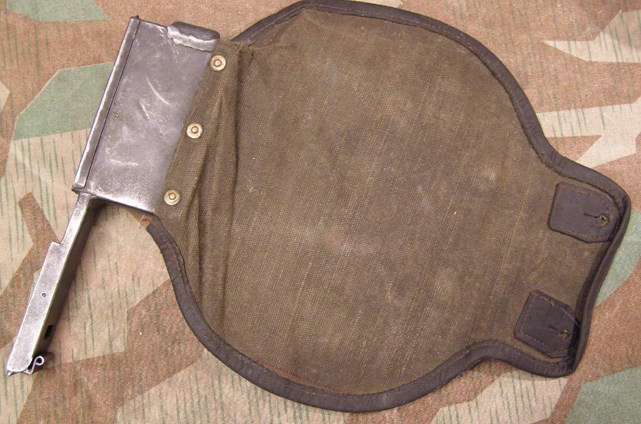 4647-1 MG 42  und MG 42/53 Hülsenfangsack für Fahrzeuge, Nachkriegsfertigung
