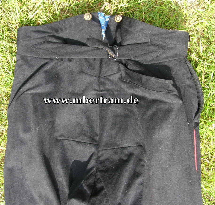 11333-8 Schwarze lange Hose für Offiziere, um 1910.