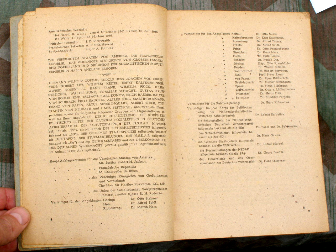 Nürnberger Urteil, 1946, Verlag Schwan Düsseldorf, 186 S.