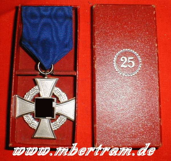 TREUEDIENST- EHRENZEICHEN, 25 J. SILBER, Schatulle