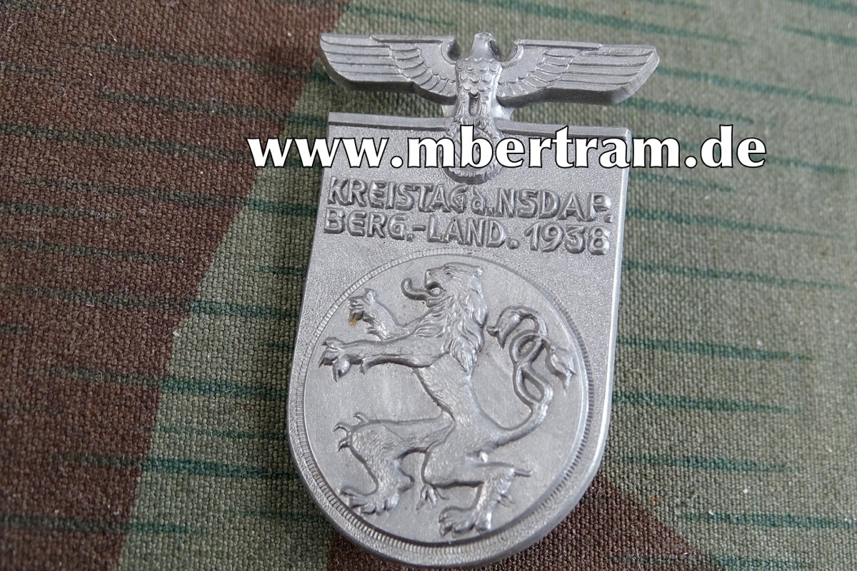 Treffabzeichen " Kreistag der NSDAP bergisch Land 1938", Kunststoffabzeichen