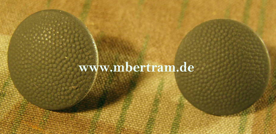Paar blaugraue WH Luftwaffen Schulterklappenknöpfe
