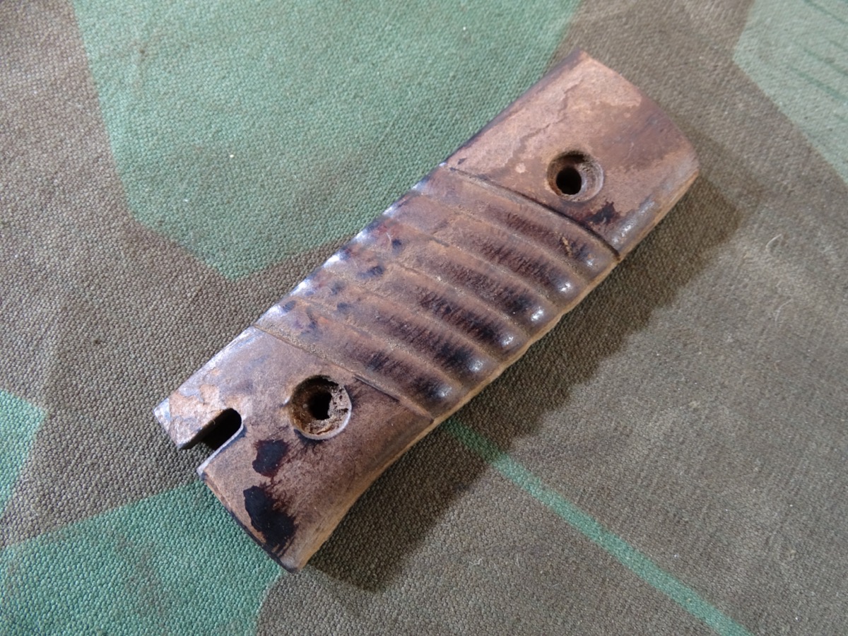 Bakelit Griffschale für Wehrmachts Seitengewehr 98/84 